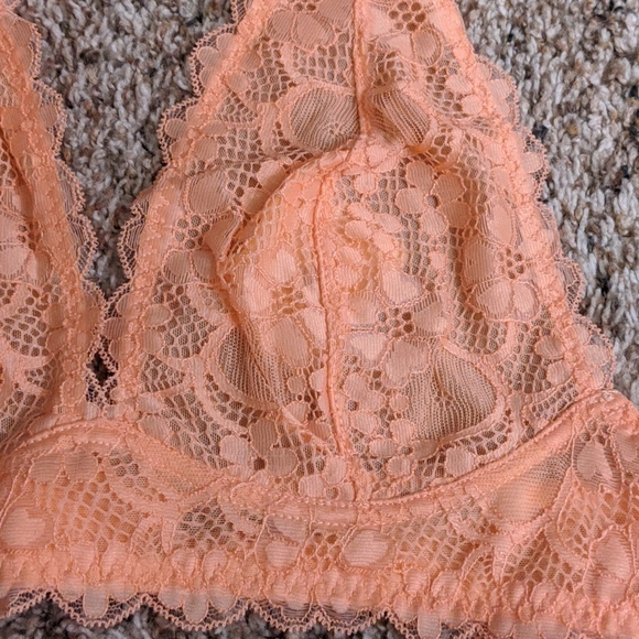{Free People} Brand New Gallon Lace Halter - Picture 5 of 8
